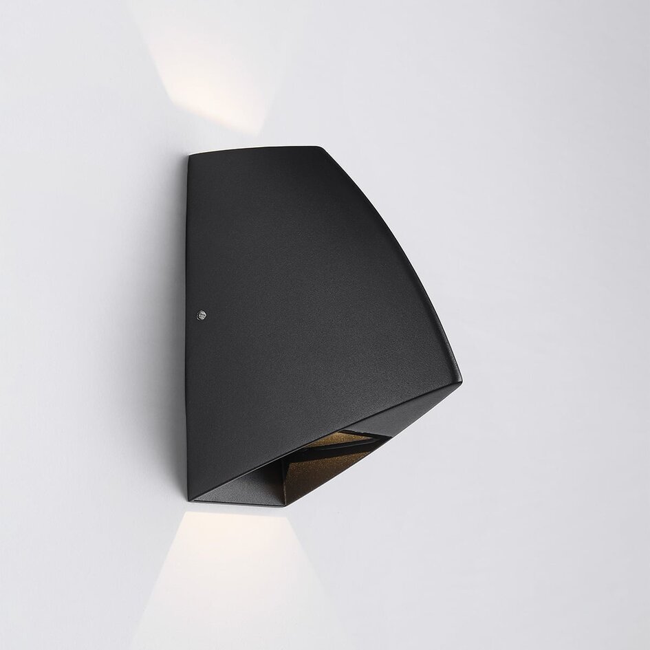 Designad utomhusvägglampa Romy med två lampor - svart med integrerad LED
