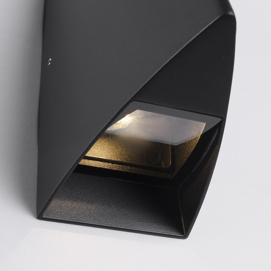Designad utomhusvägglampa Romy med två lampor - svart med integrerad LED
