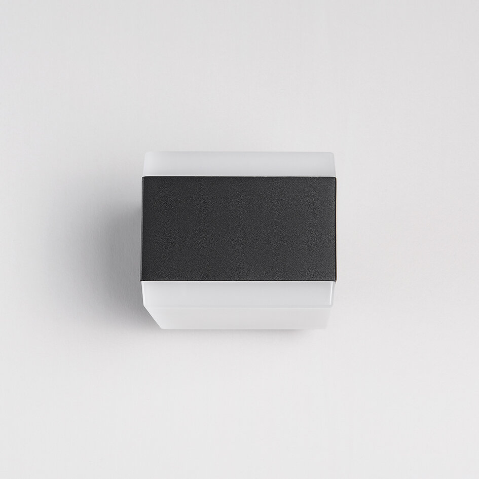 Modern utomhusvägglampa Mikki - svart med integrerad LED