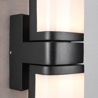 Justerbar utomhusvägglampa Bobby - svart med integrerad LED