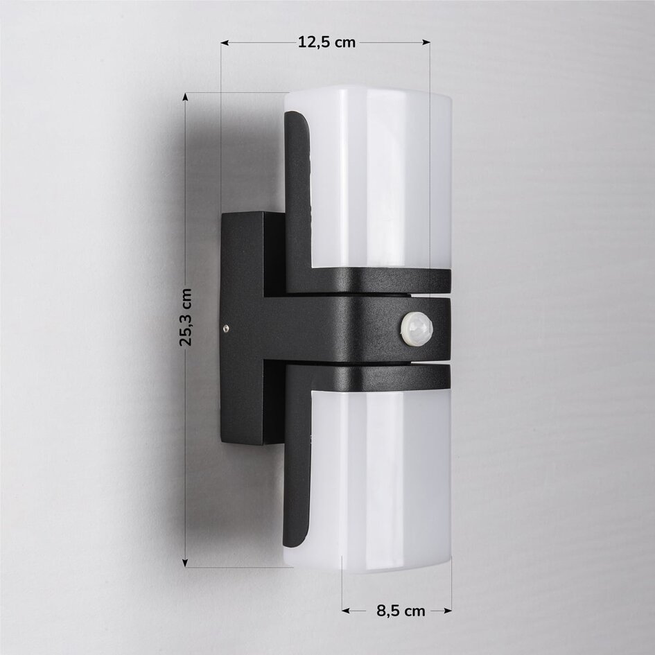Justerbar utomhusvägglampa Bobby med sensor - svart med integrerad LED