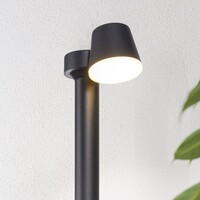 Justerbar stående utomhuslampa Cooper - svart med integrerad LED