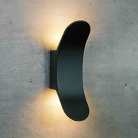 Designad utomhusvägglampa Stormy - svart med integrerad LED