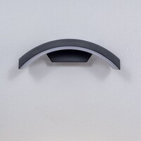 Designad utomhusvägglampa Vic - svart med integrerad LED