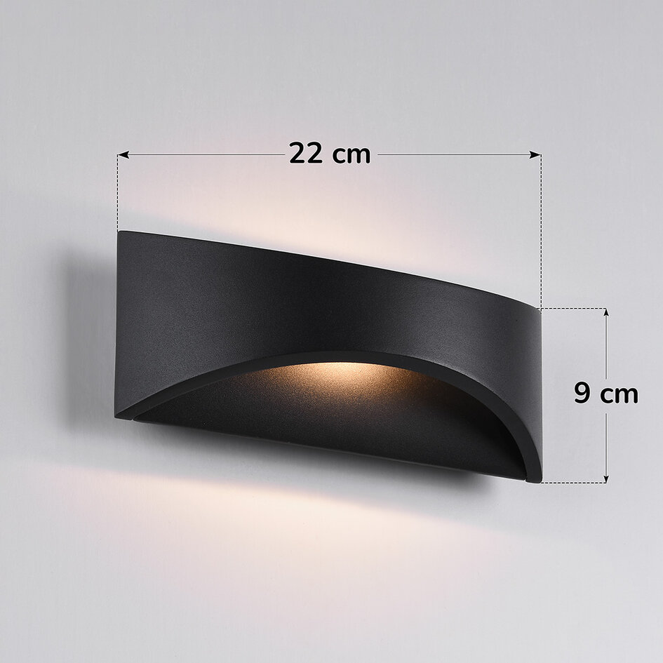 Industriell utomhusvägglampa Bremen - svart med integrerad LED