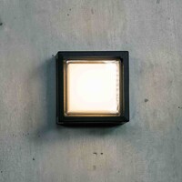 Kvadratisk utomhusvägglampa Miles - svart