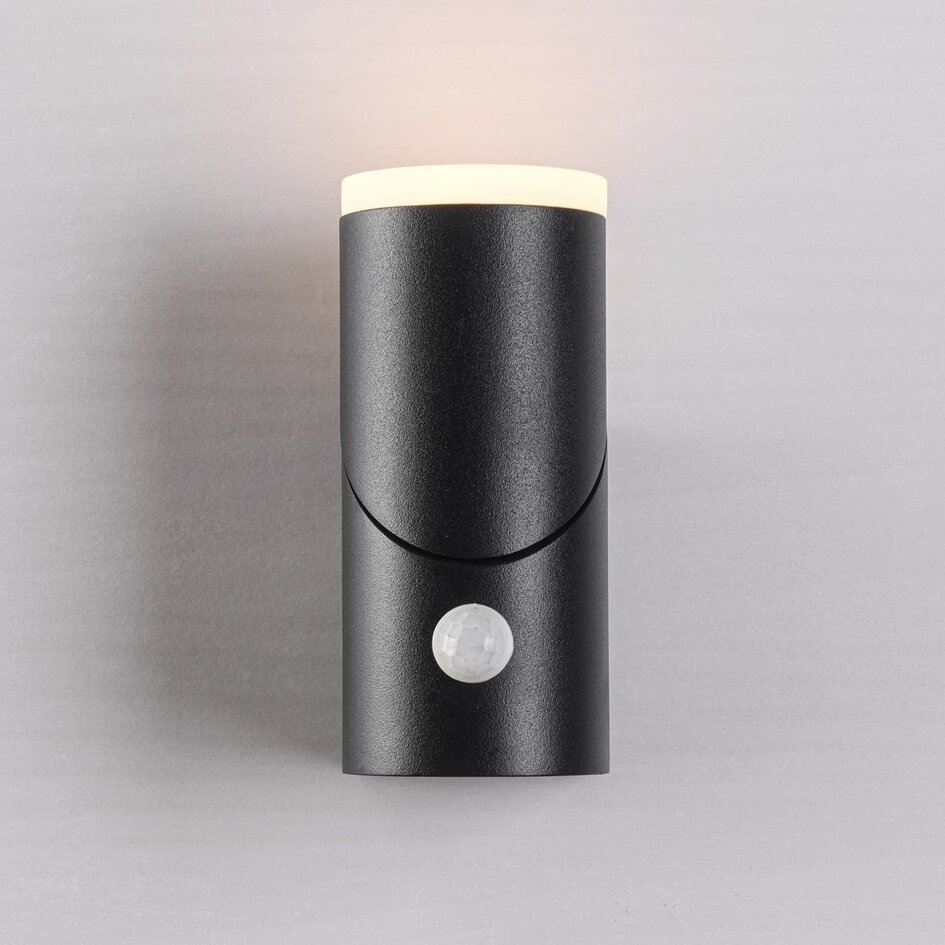 Justerbar utomhusvägglampa Demy med sensor - svart