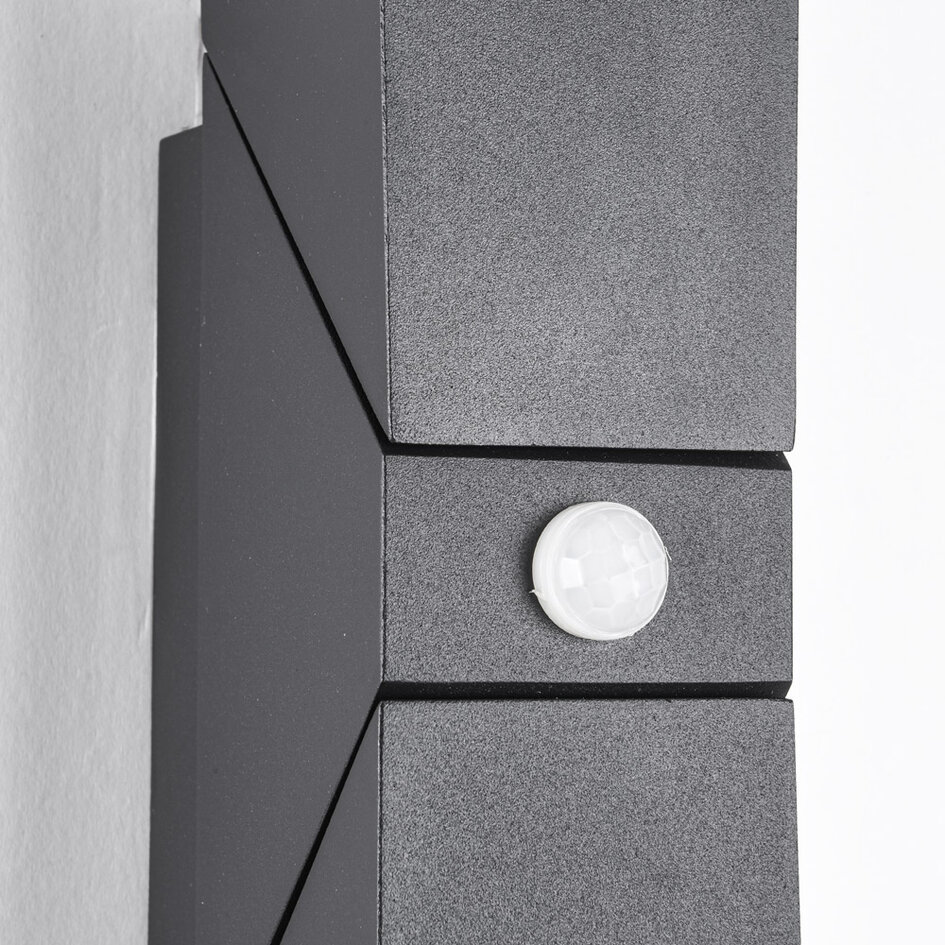Justerbar utomhusvägglampa Michael med sensor och två lampor - svart med integrerad LED
