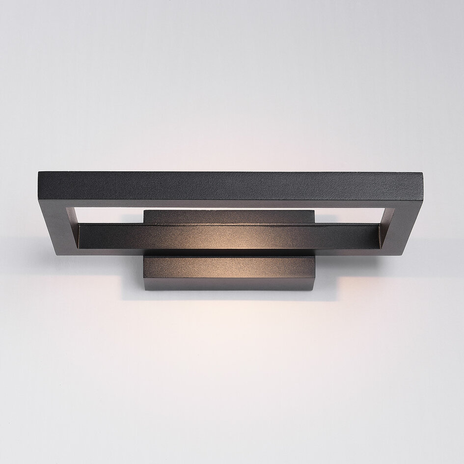 Designad utomhusvägglampa Isa - mattsvart med integrerad LED
