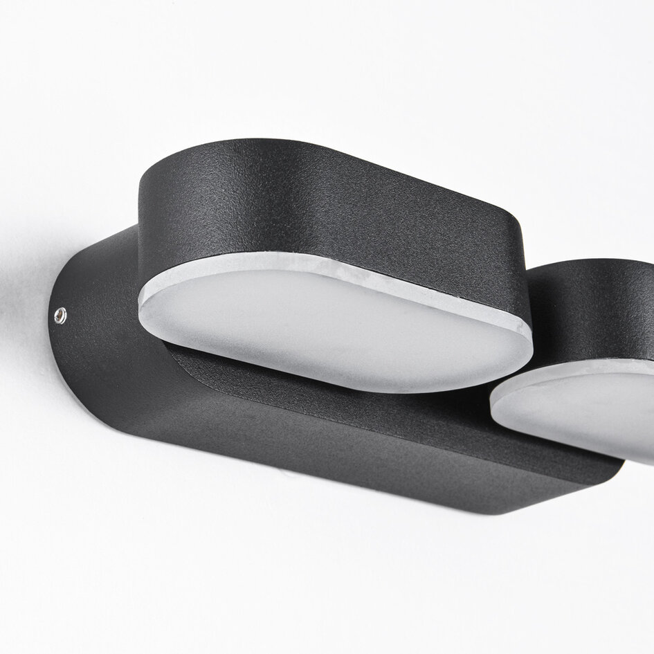 Justerbar utomhusvägglampa Stan med två lampor - svart med integrerad LED