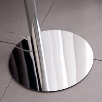 Golvlampa Louis med integrerad LED och dimmer
