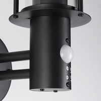 Lantlig utomhusvägglampa Lore med sensor - svart