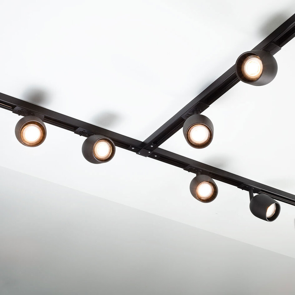 Set med 1-fas skensystem på 1,5 meter och Day-spotlights, svart