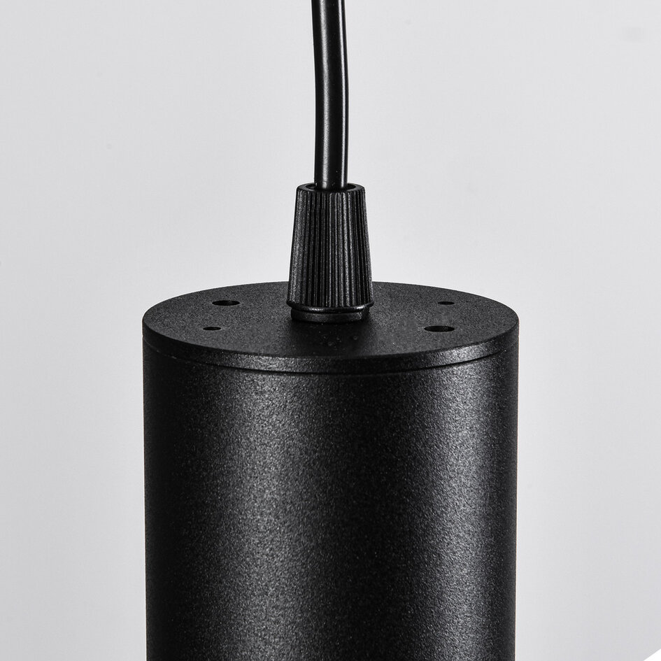 Cylinderformad pendellampa Luke 1-fas, svart med matt diffusor