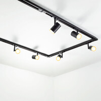 Set med 1-fas skensystem på 3 meter och June-spotlights, svart
