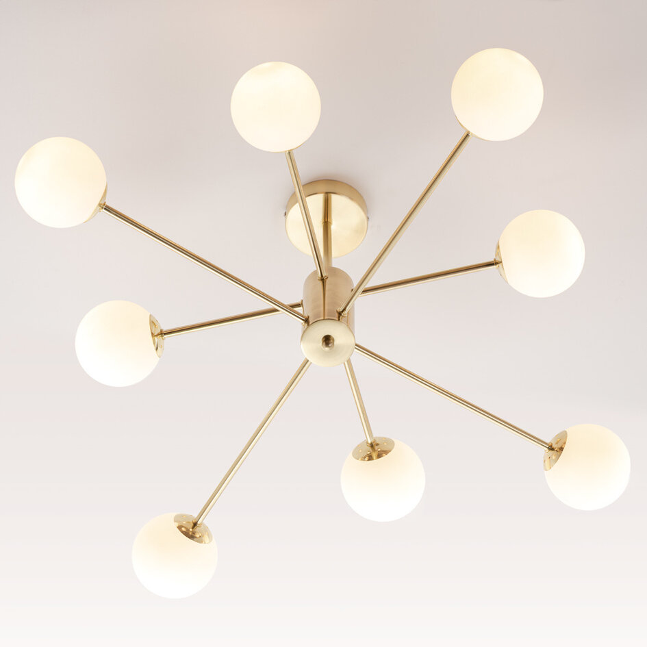 Designad taklampa Idaho med åtta lampor - sandguld och mjölkvitt glas