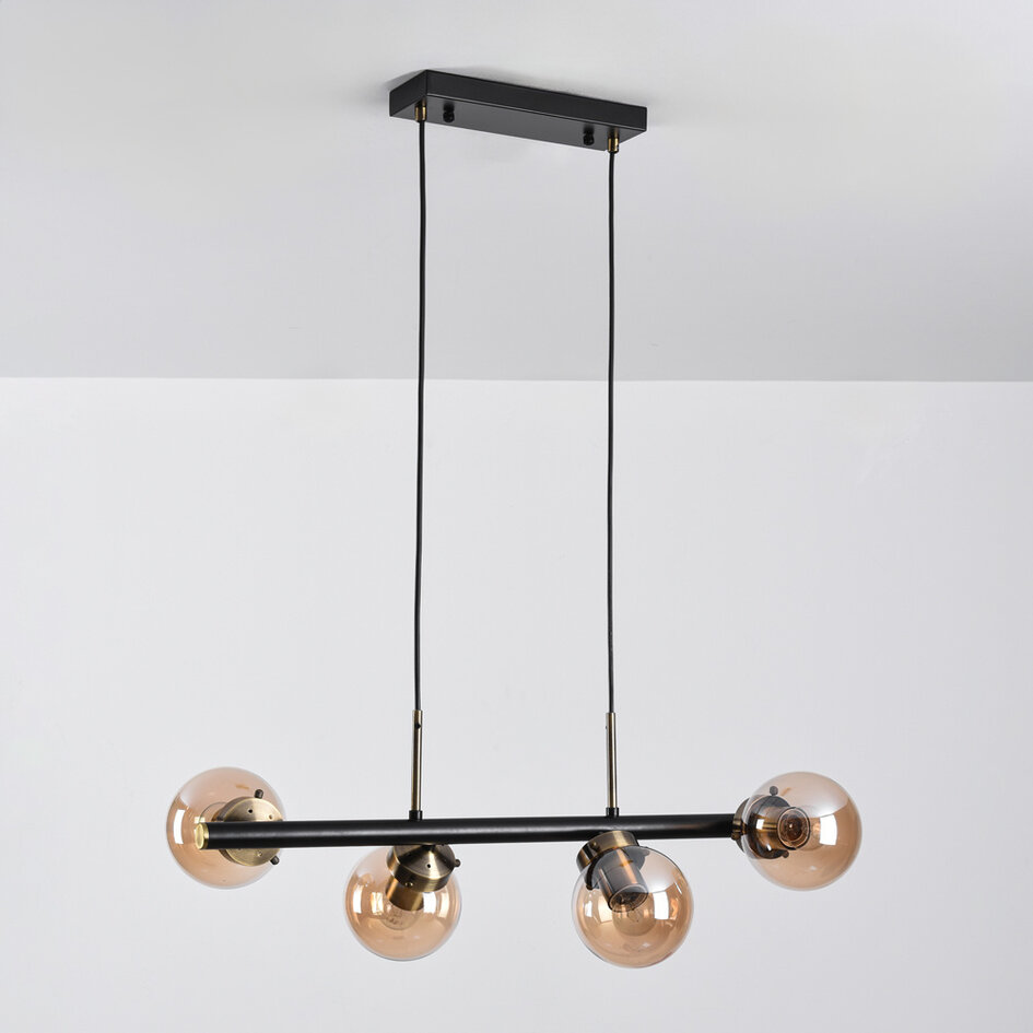 Modern pendellampa Saba med fyra lampor - svart och rökfärgat glas