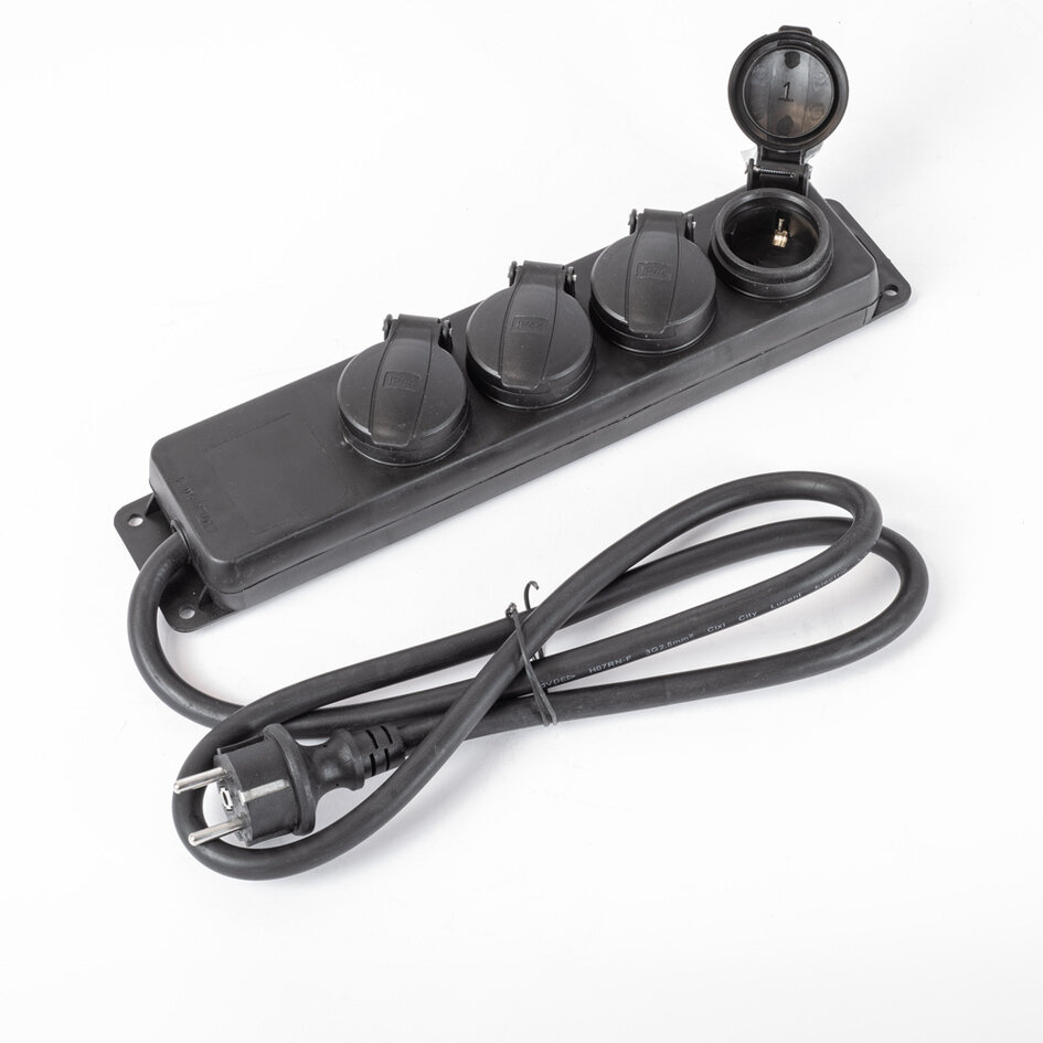 Professionell grenkontakt för utomhusbruk IP44 med kabeltjocklek 3x2,5mm²