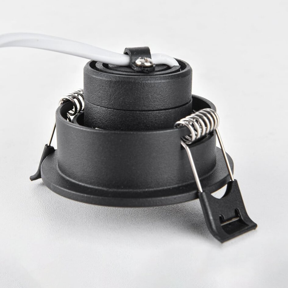 Infälld spotlight 4W med dim-to-warm funktion UGR<15 - Adam