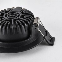 Infälld spotlight Luuk med dim-to-warm-funktion - vit