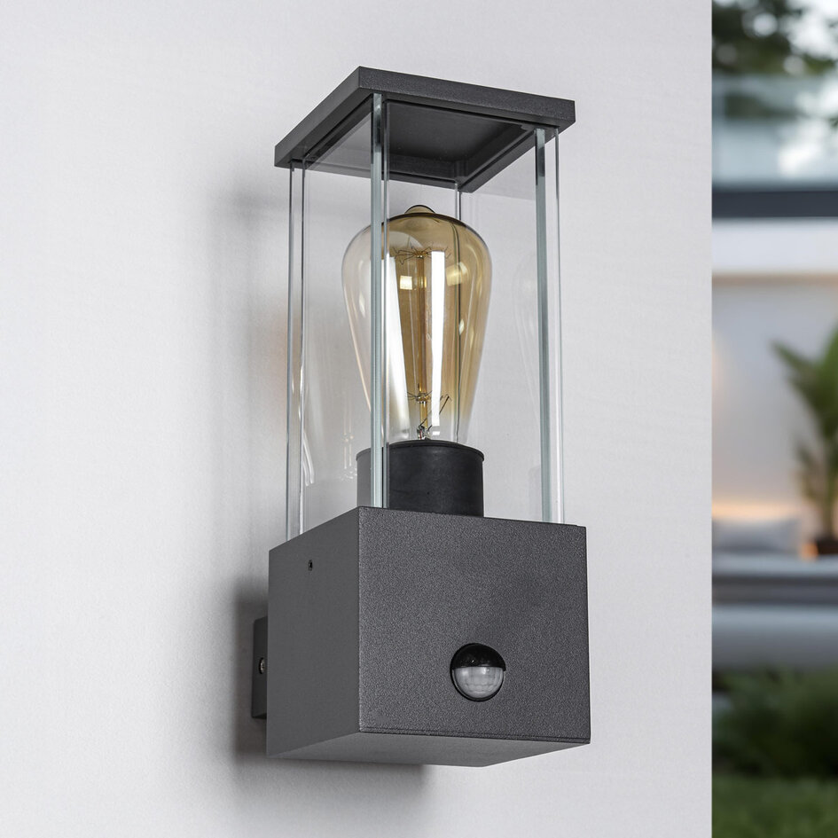 Utomhusvägglampa Mick med sensor - antracit