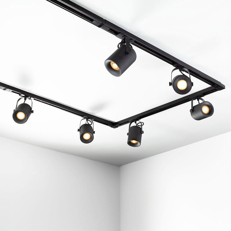 Set med 1-fas skensystem på 3 meter och Julien-spotlights, svart