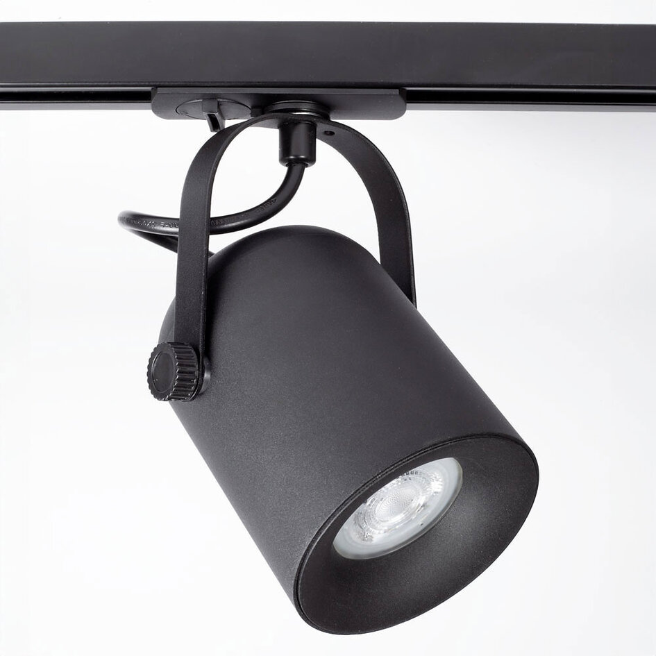 Set med 1-fas skensystem på 1,5 meter och Julien-spotlights, svart