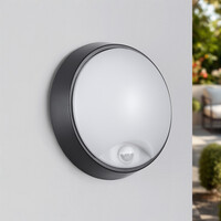 LED-bulkhead med sensor och justerbar färgtemperatur
