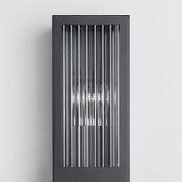 Utomhusvägglampa Amiens i glas med räfflad detalj - med rörelsesensor