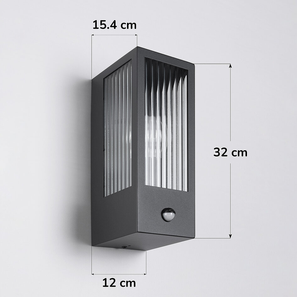 Utomhusvägglampa Amiens i glas med räfflad detalj - med rörelsesensor