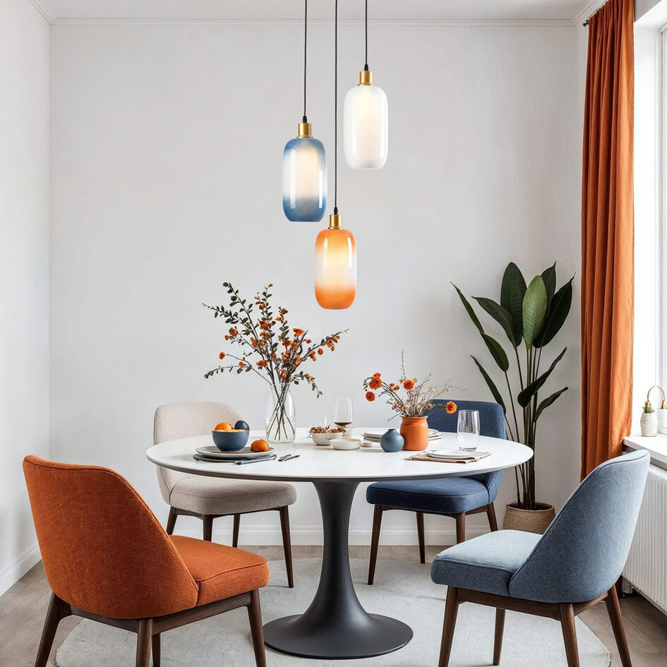 Pendellampa Anne med tre lampor - mjölkvitt glas med färgskiftning