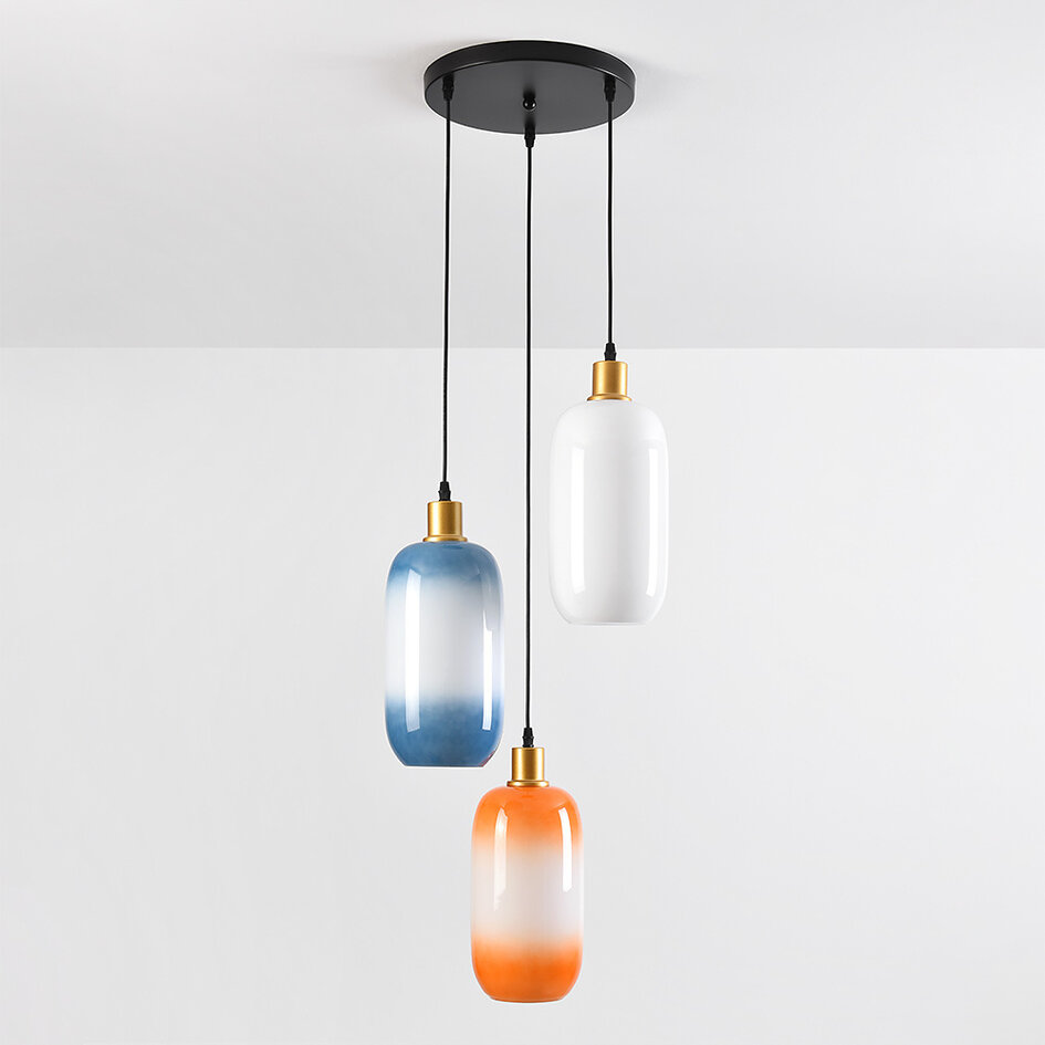 Pendellampa Anne med tre lampor - mjölkvitt glas med färgskiftning