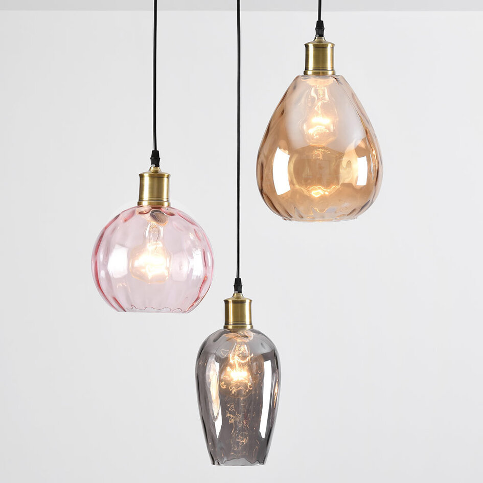 Pendellampa Verona med tre lampor, glas med kupad detalj - amber, ljusrosa och ljusgrå