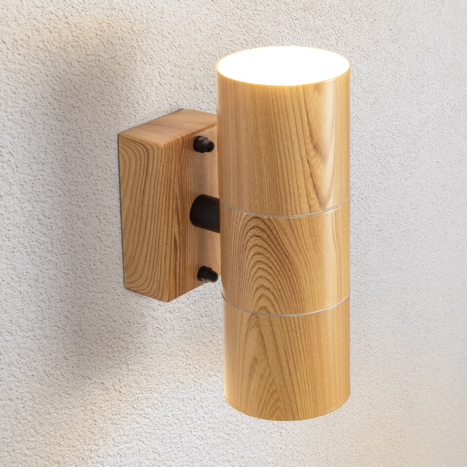Modern avlång vägglampa Giorgia med två lampor i träutseende
