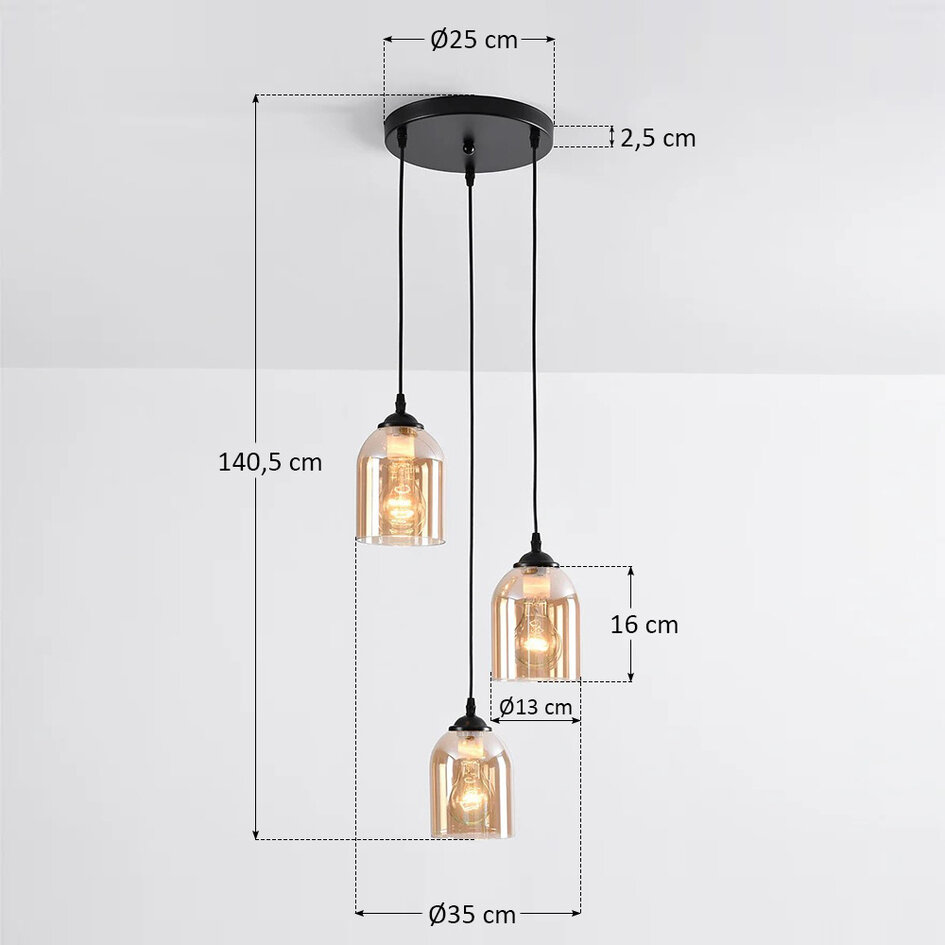 Pendellampa Kensi med tre lampor i amberfärgat glas