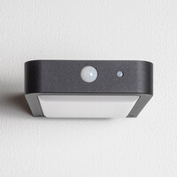 Solcellsvägglampa för utomhusbruk med sensor - Patrick