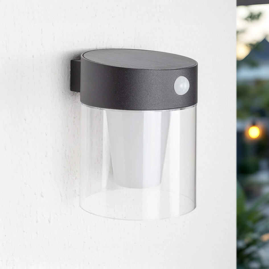 Solcellsvägglampa för utomhusbruk med sensor - Pim