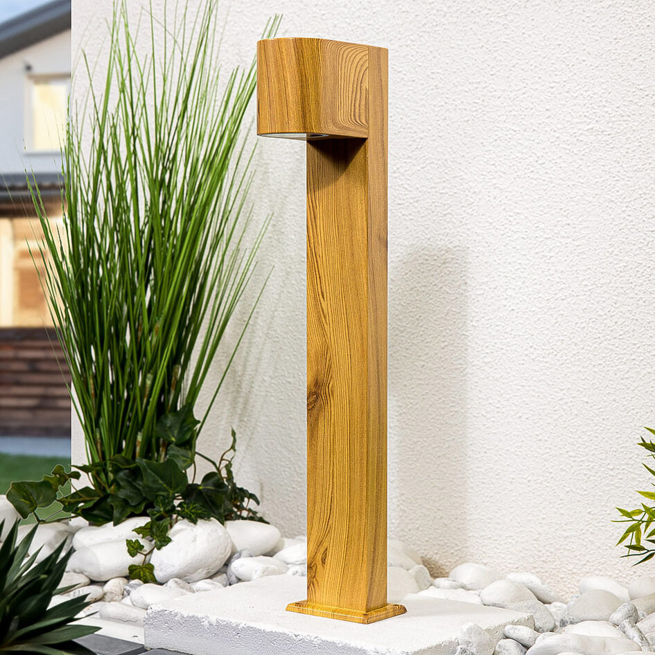 Stående utomhuslampa Simone - träutseende