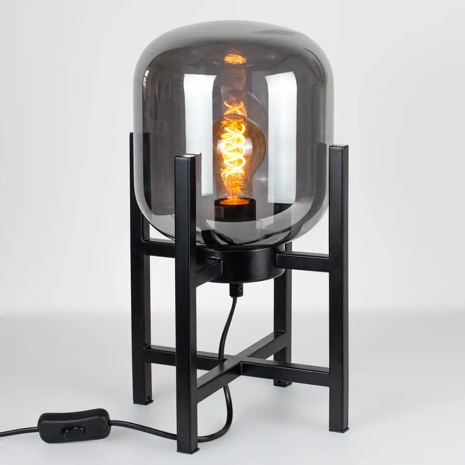 Bordslampa Duuk - rökfärgat glas på svart metallram