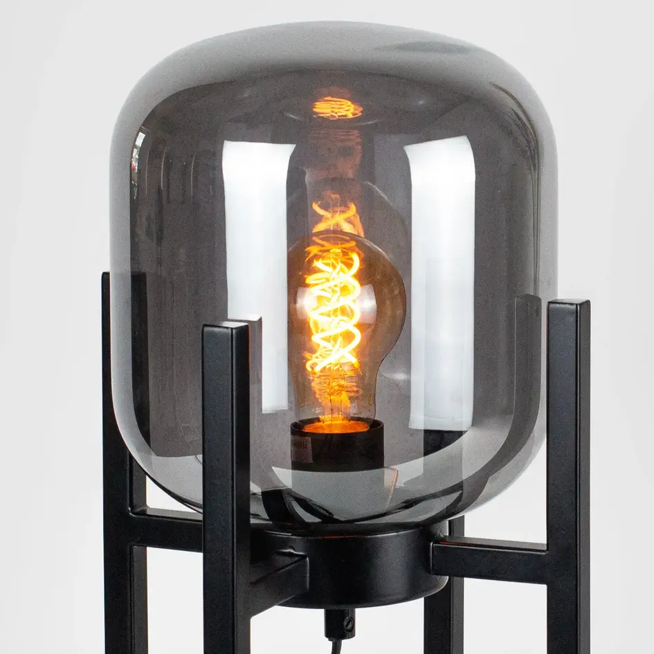 Bordslampa Duuk - rökfärgat glas på svart metallram