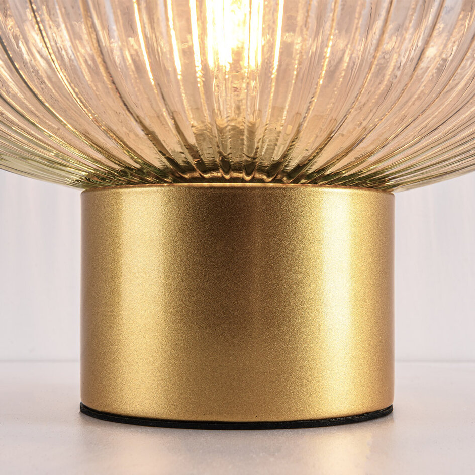 Bordslampa Indah - guld med räfflat amberfärgat glas