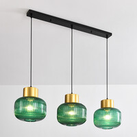 Pendellampa Inya med tre lampor och grönt glas - grönt och guld