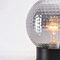 Bordslampa Inte - rökfärgat glas med textur