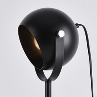 Bordslampa Archie - svart med vinklingsbar skärm