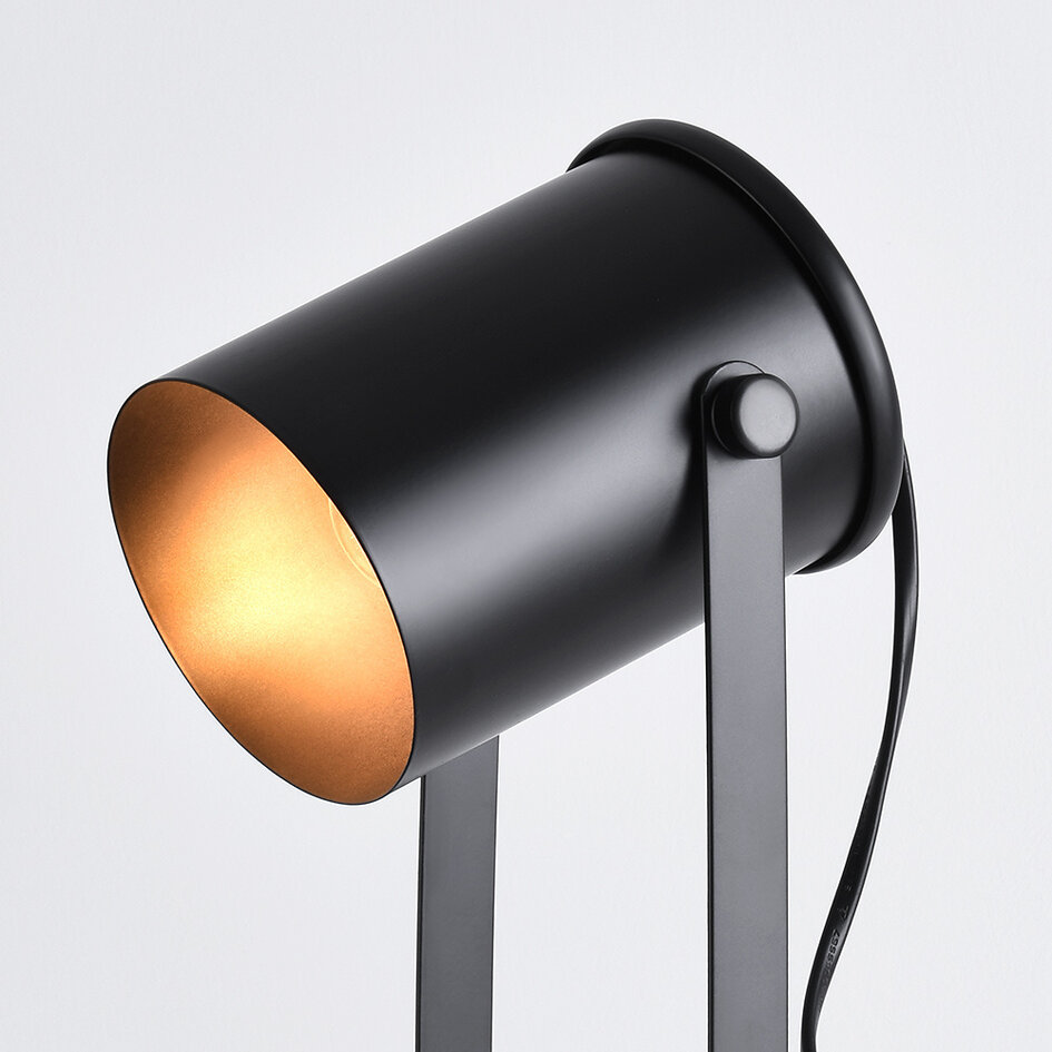 Bordslampa Joshua - svart med vinklingsbar skärm