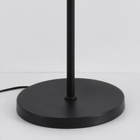 Golvlampa Tom - svart med bronsdetaljer och vinklingsbar arm