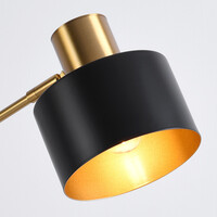 Bordslampa Rhys - svart med gulddetaljer och vinklingsbar arm