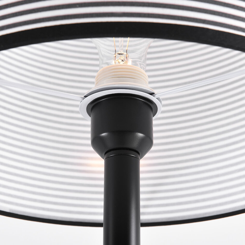 Golvlampa Maggie i svart med tygskärm