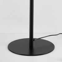 Golvlampa Maggie i svart med tygskärm