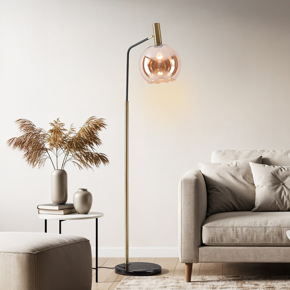 Golvlampa Singh med glaskula i marmor och guld
